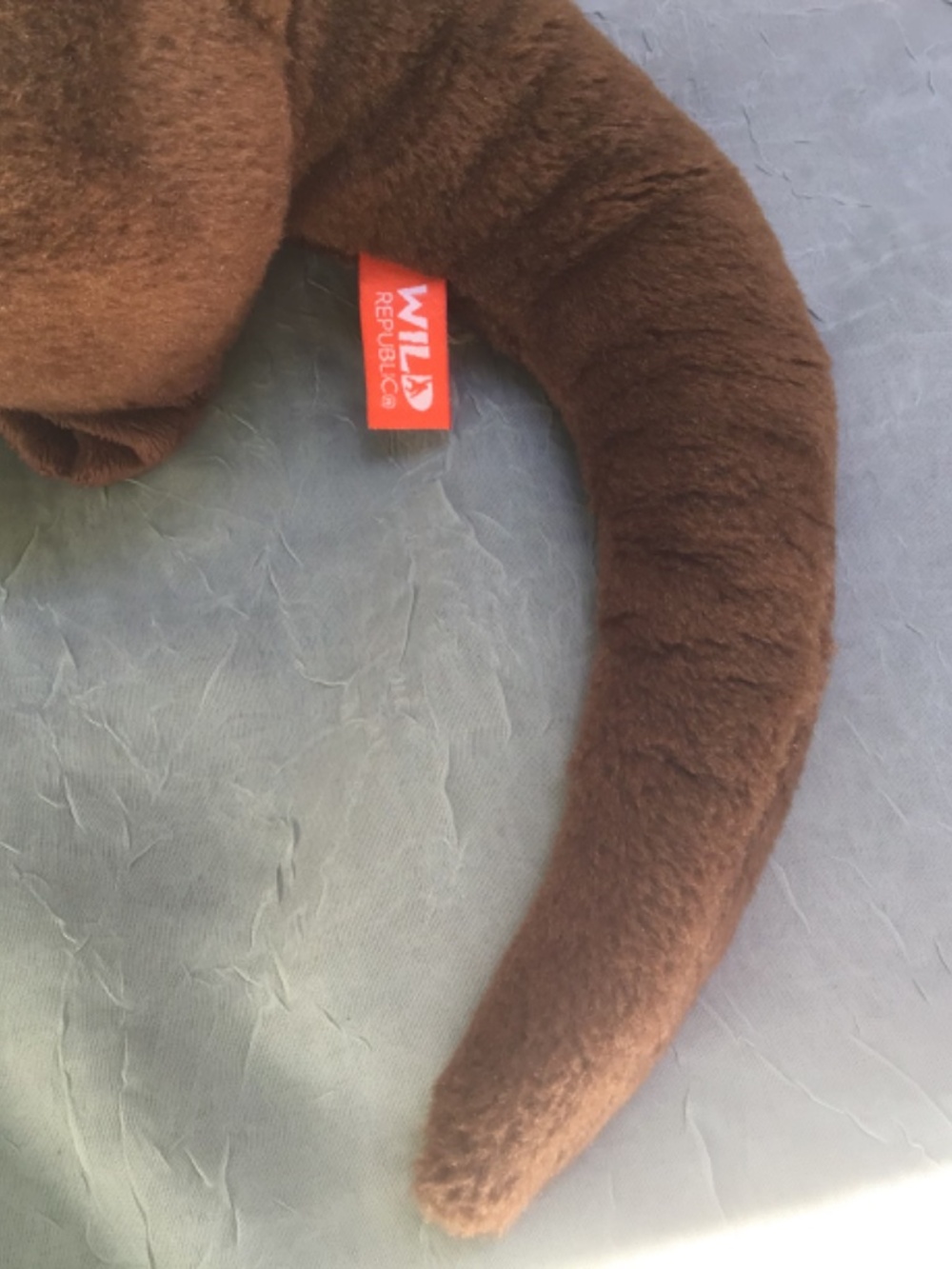 Realistic Otter (Like New) from Zoo &  Belly Down Goose Clean Stuffed Animals - Picture 6 of 11